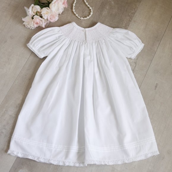 White Smocked Heirloom Bishop Dress Feltman Brothers RARE DESIGN NWT - Picture 5 of 7